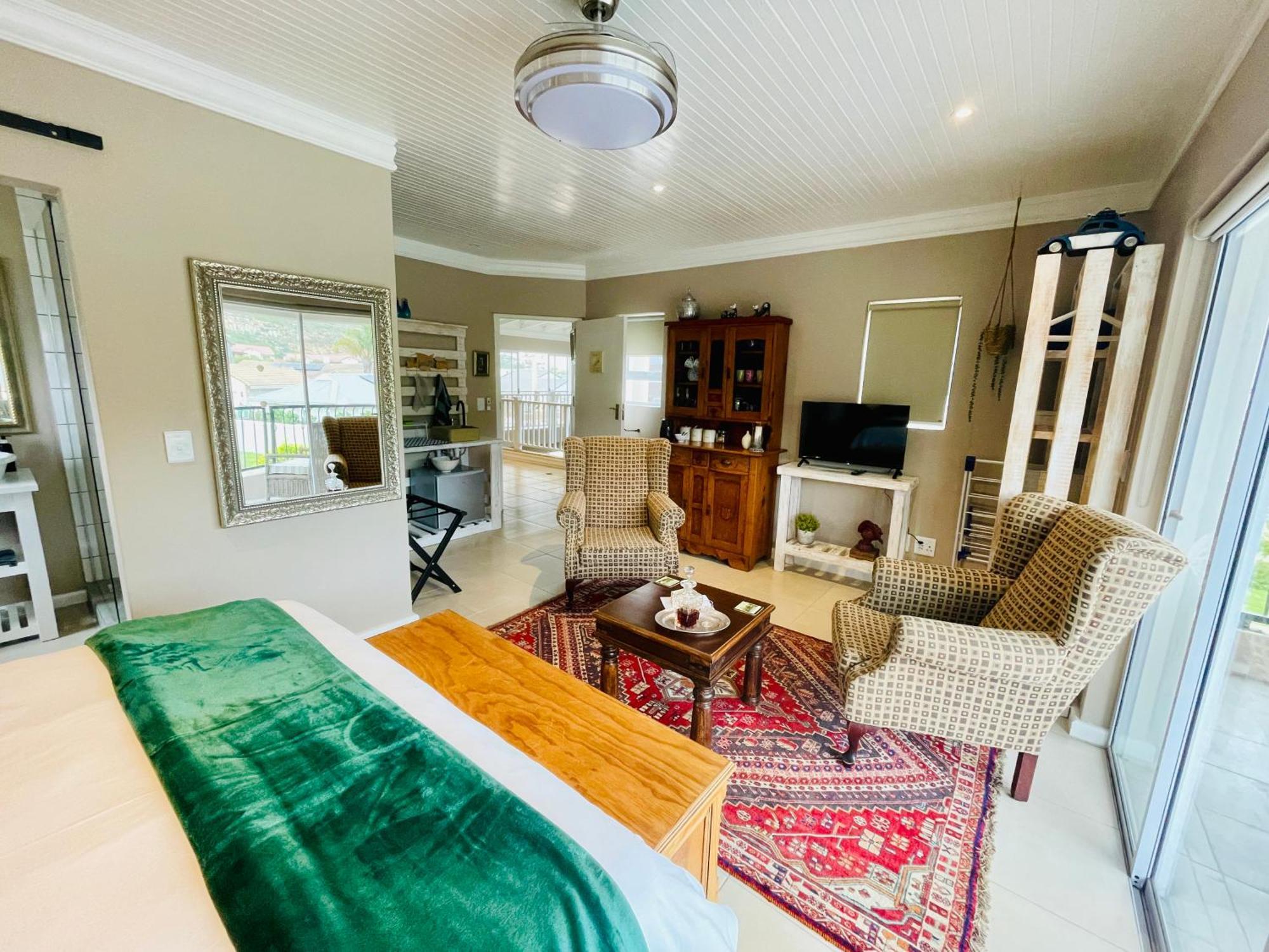 Calm Waters Guesthouse プレッテンバーグ・ベイ 部屋 写真